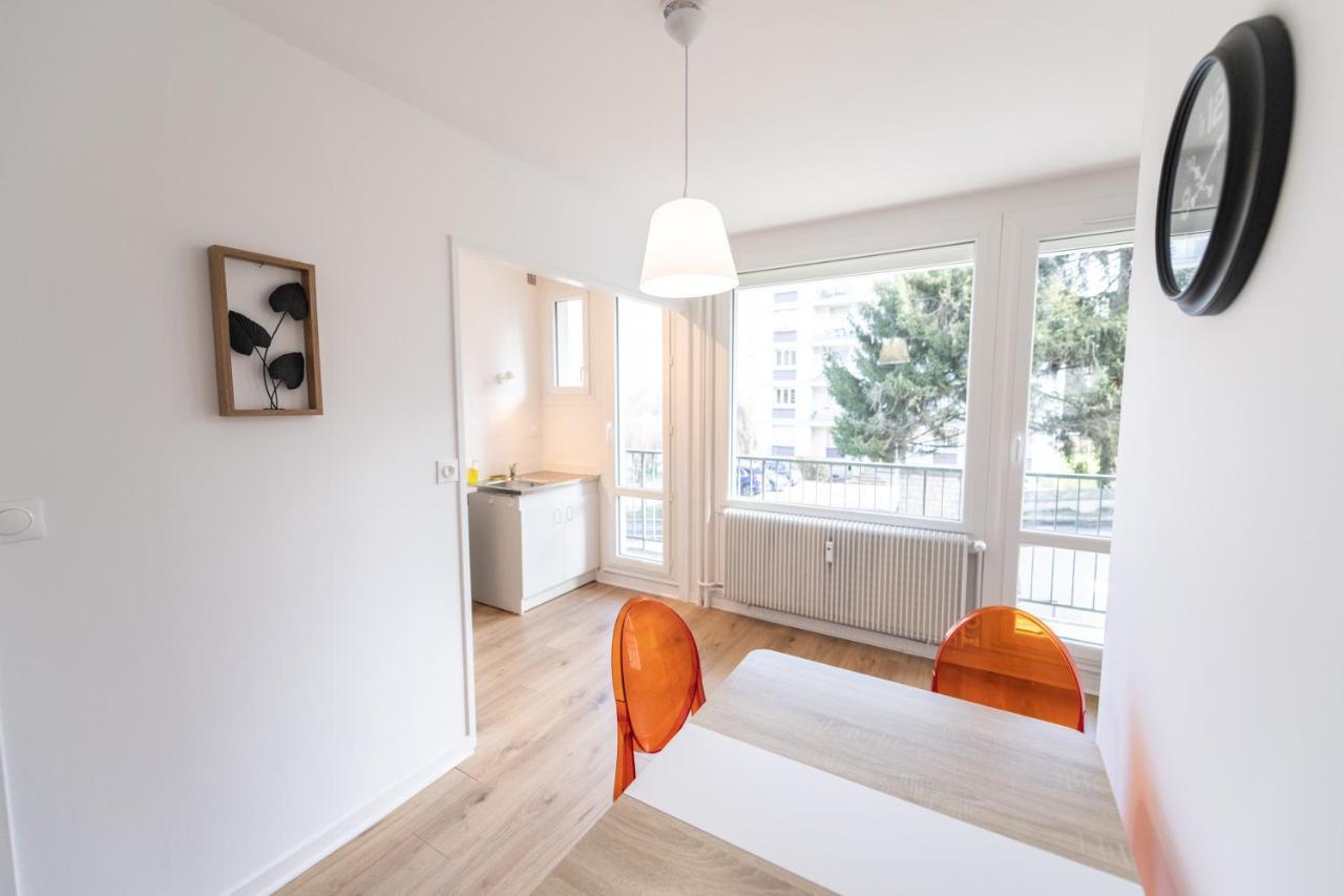 Le Dauphin - Place Parking Privee Gratuit - Wifi Et Tv Apartment
